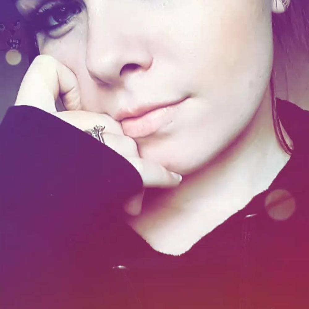 Meet your Posher, Felicia